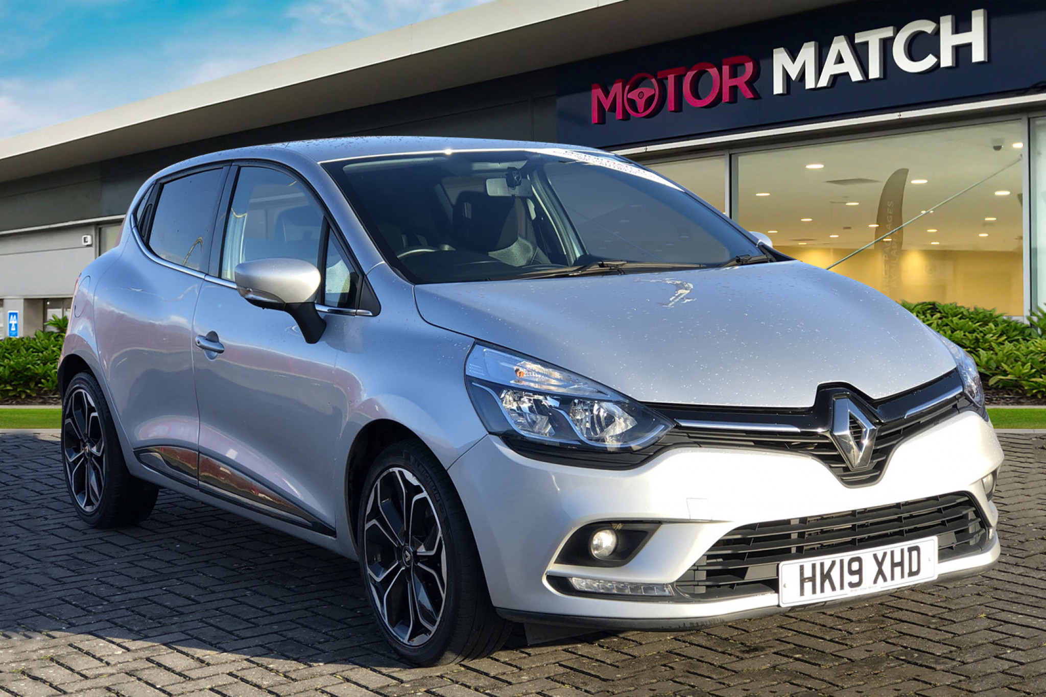 Renault Clio 0.9 TCe Iconic (s/s) 5dr