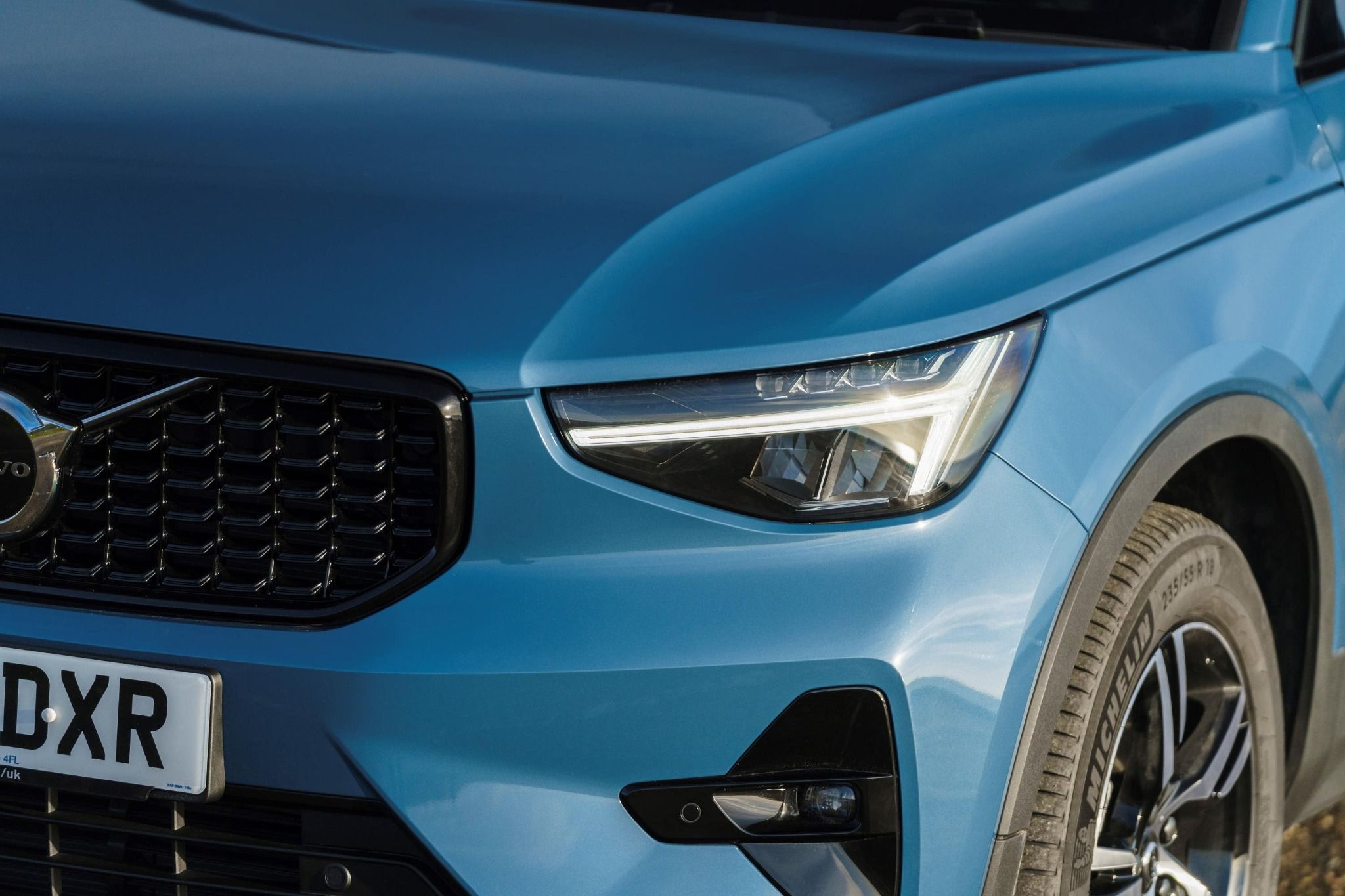 2022 Blue Volvo XC40