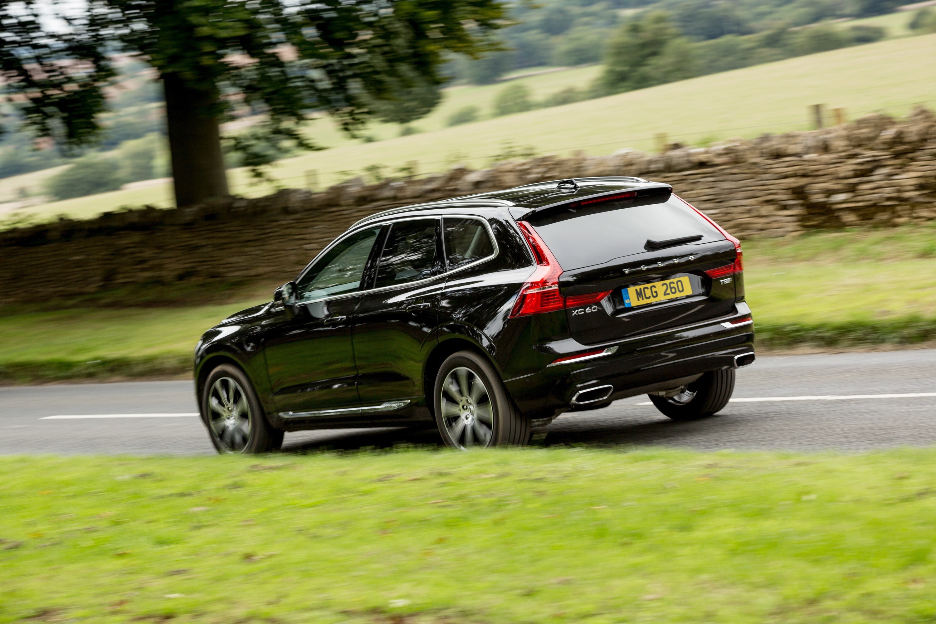 alledaags oneerlijk Bij elkaar passen First Drive: Volvo's XC60 T8 Twin-engine | Torque Tips