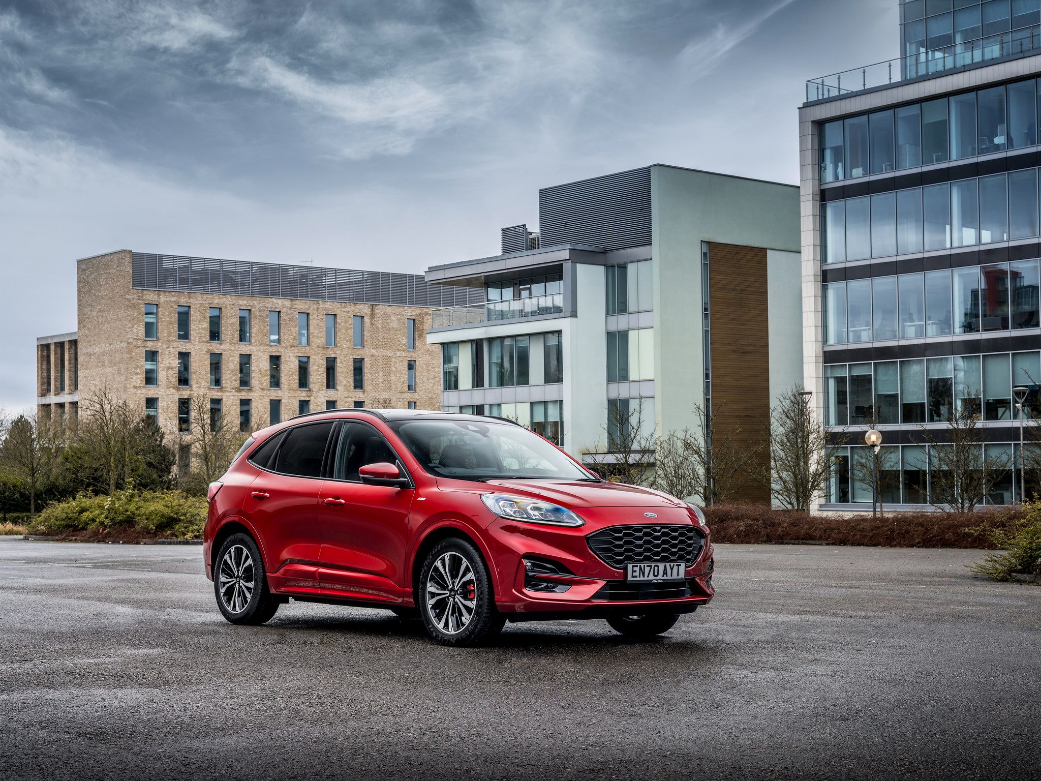 Red Ford Kuga