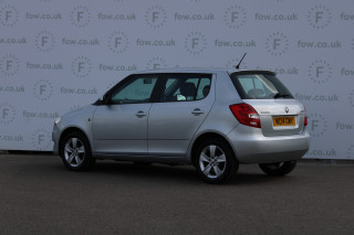 SKODA FABIA HATCHBACK 1.2 12V SE 5dr [CD Player, Air Conditioning, 8 Speaker Hi-Fi, 15" Alloys]
