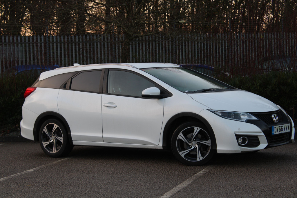Honda Civic Diesel Tourer 1 6 I Dtec Sr 5dr Rear Camera Front Rear Parking Sensors Dab Radio Dv66vvw Used Honda Civic Fords Of Winsford