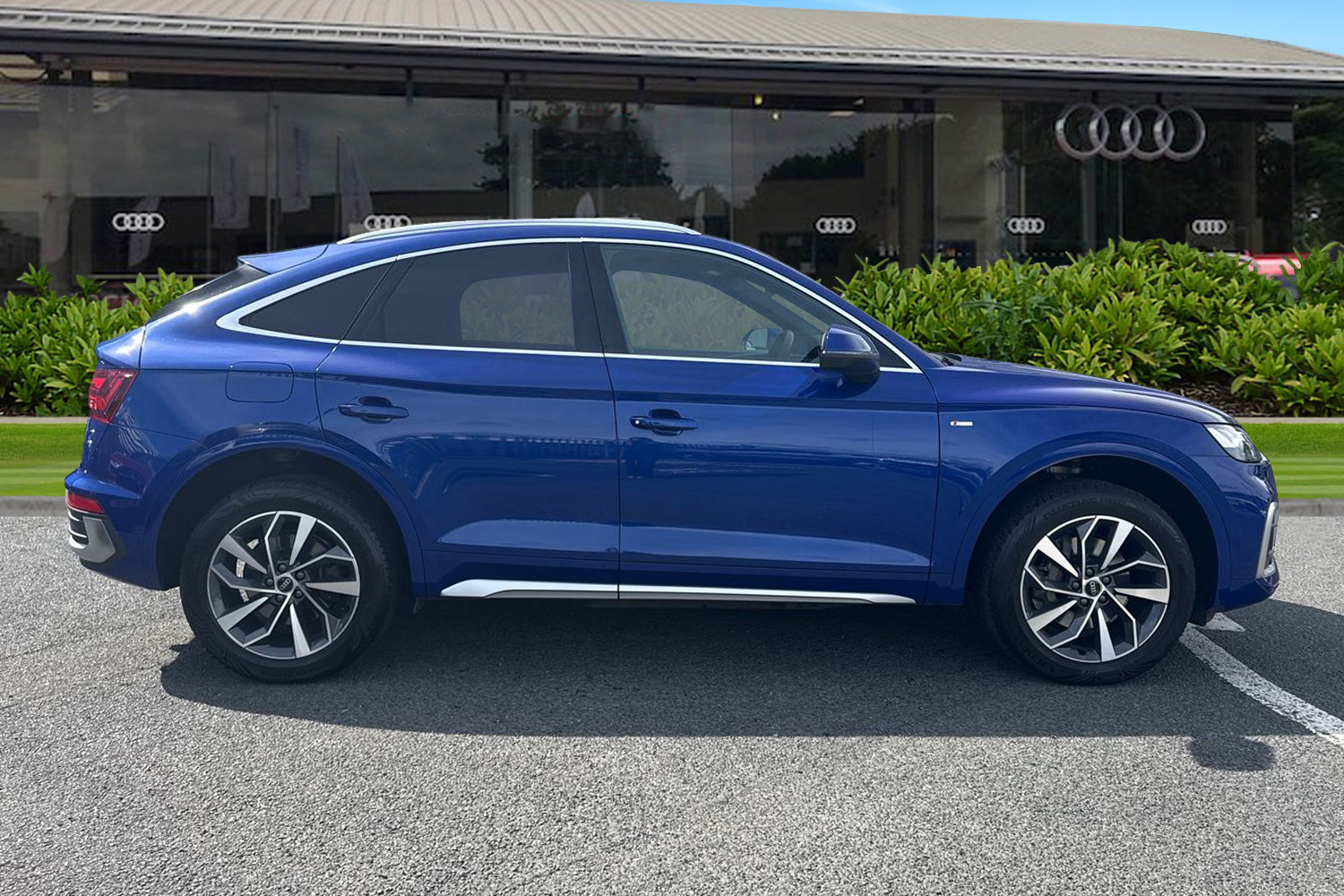 PX22NVY Audi Q5 S line 45 TFSI quattro 265 PS S tronic in stock at