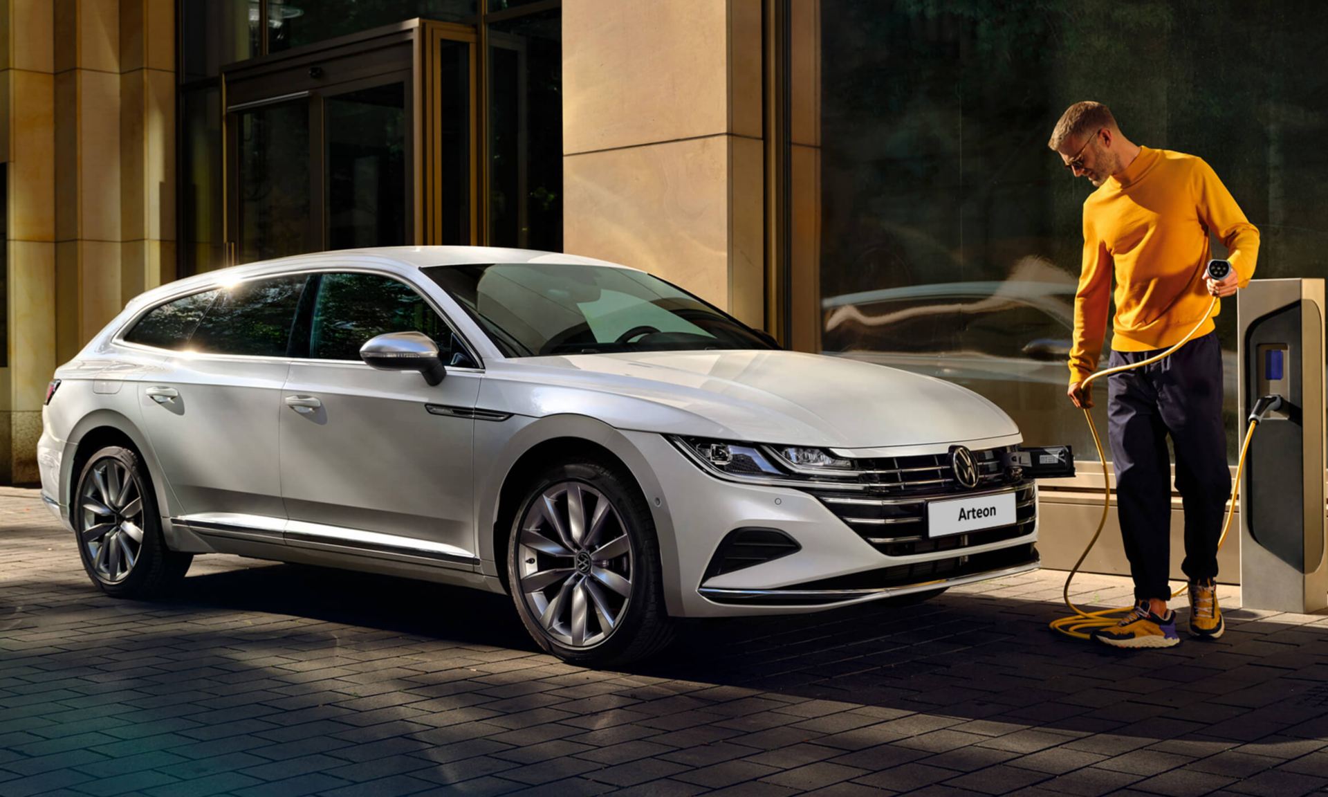 New Volkswagen Arteon Shooting Brake eHybrid Swansway Motors