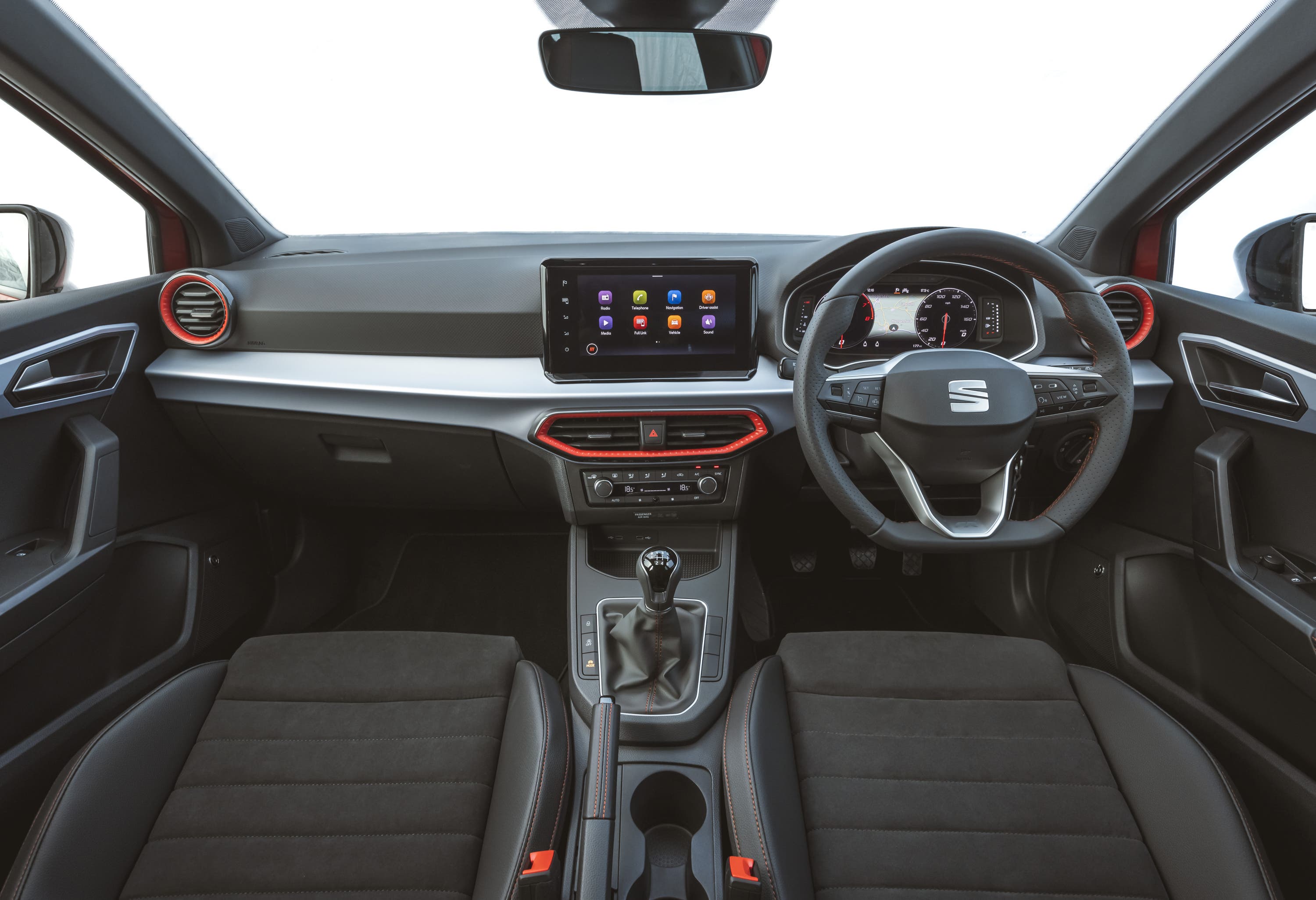SEAT Ibiza interior
