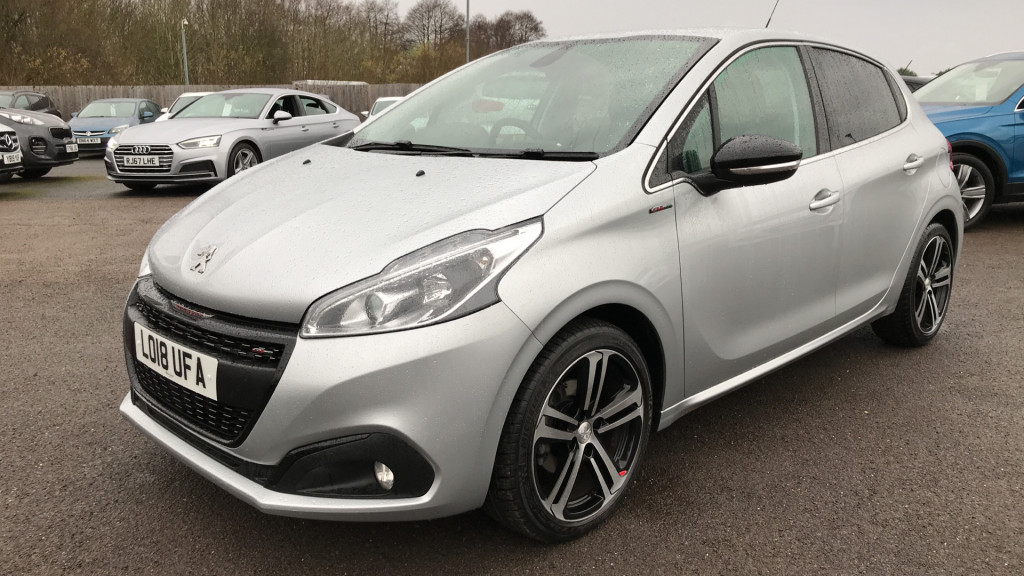 Peugeot 8 1 2 Puretech 110 Gt Line Eat6 Lo18ufa