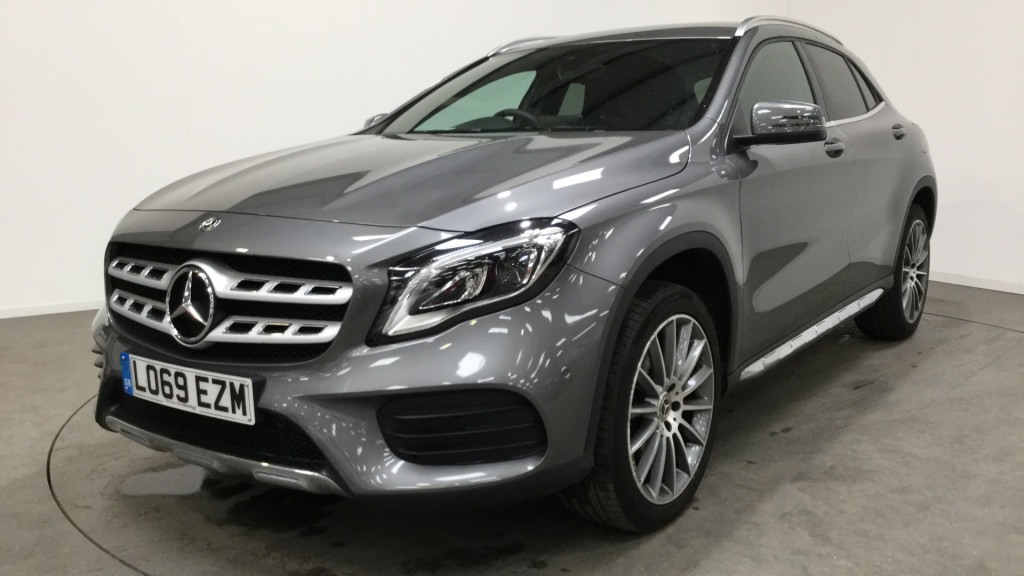Mercedes Benz Gla Class Gla 180 Amg Line Edition Auto Lo69ezm