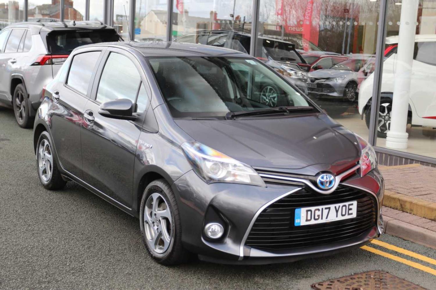 TOYOTA YARIS 1.5 Hybrid Icon 5dr CVT